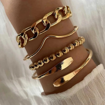 Set de 4 Pulseras de Cadena Curb Cubana Estilo Punk para Mujer – Elegancia Gruesa en Dorado | CUCCITI™